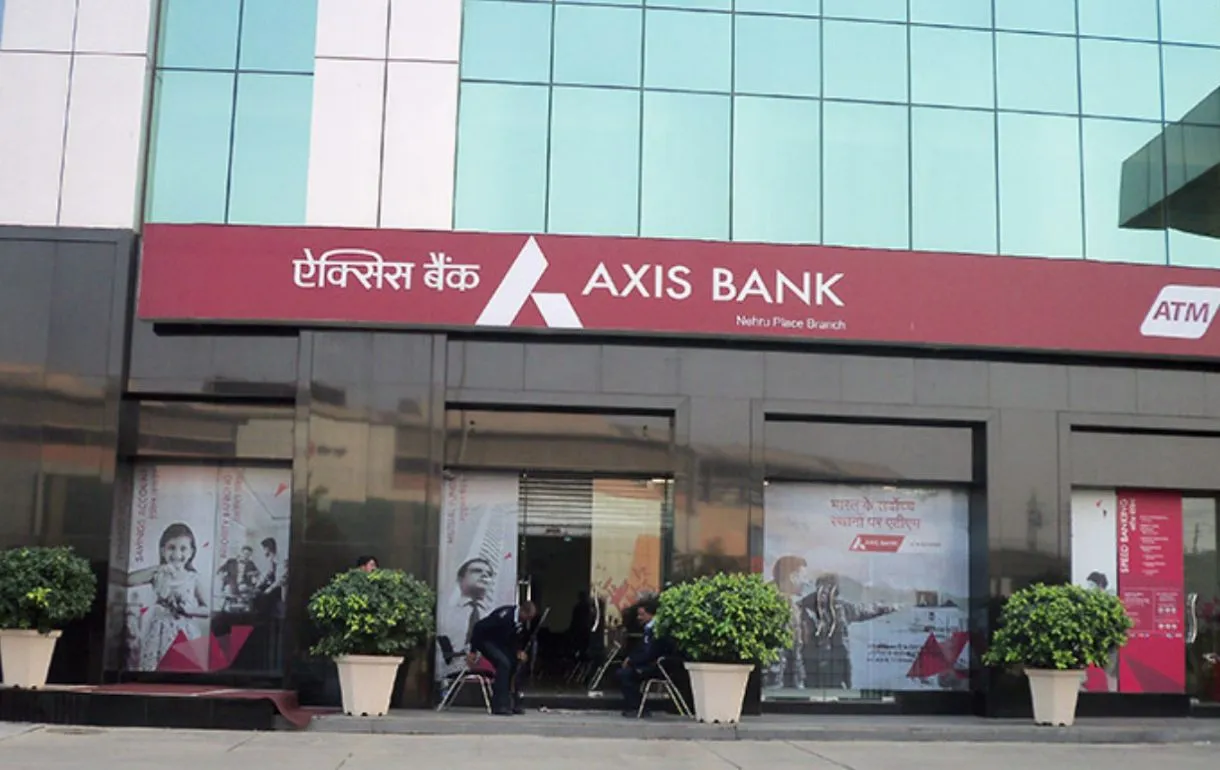 Axis Bank Entry Level Walk in Interview 